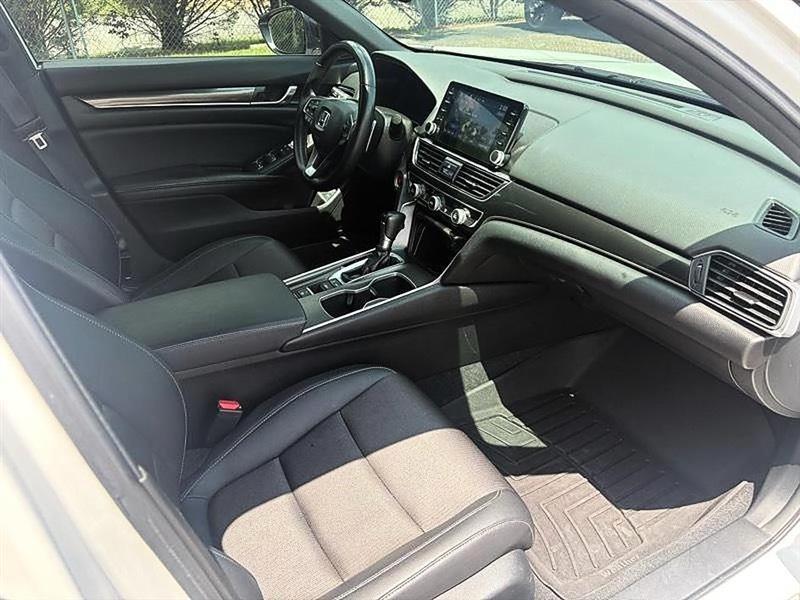 Honda Accord Sedan  2022