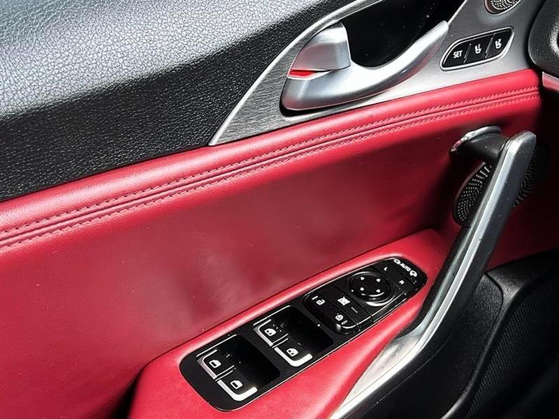 Kia Stinger  2021