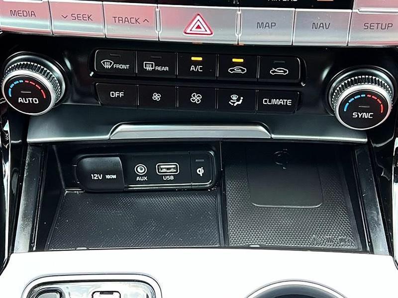 Kia Stinger  2021