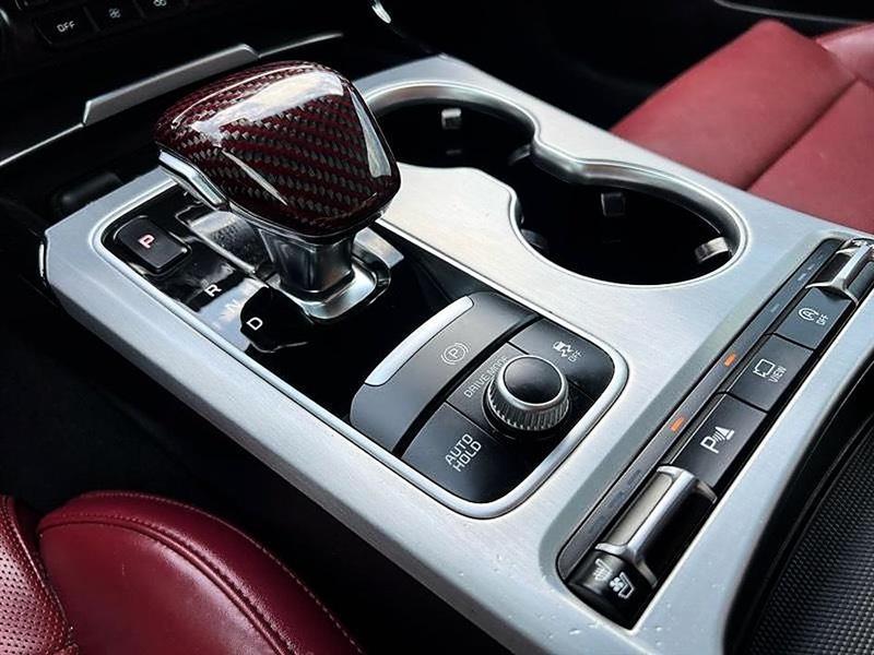Kia Stinger  2021