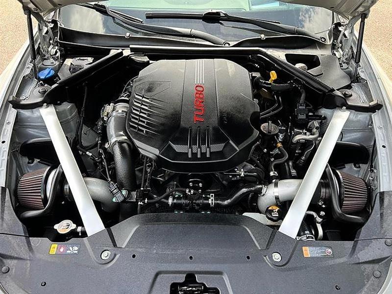 Kia Stinger  2021