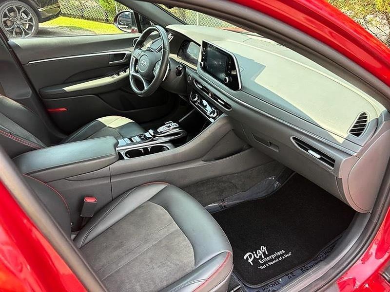 Hyundai Sonata  2021