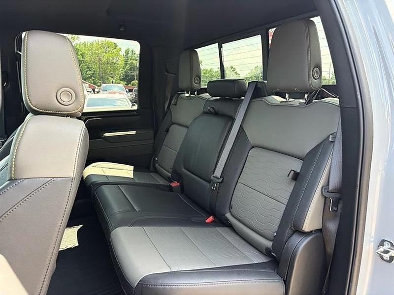 Chevrolet Silverado 2500HD  2024