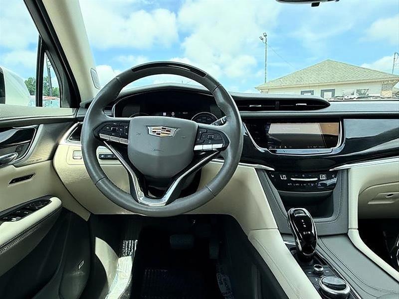 Cadillac XT6  2022