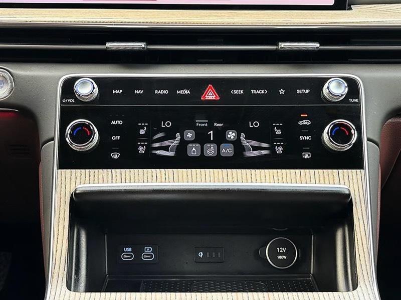 Genesis GV80  2025