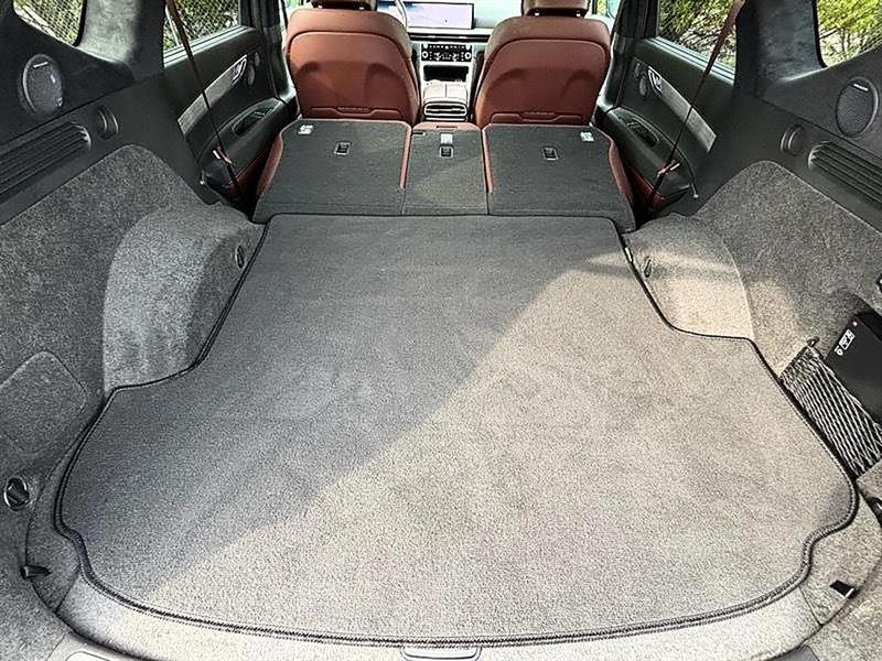 Genesis GV80  2025