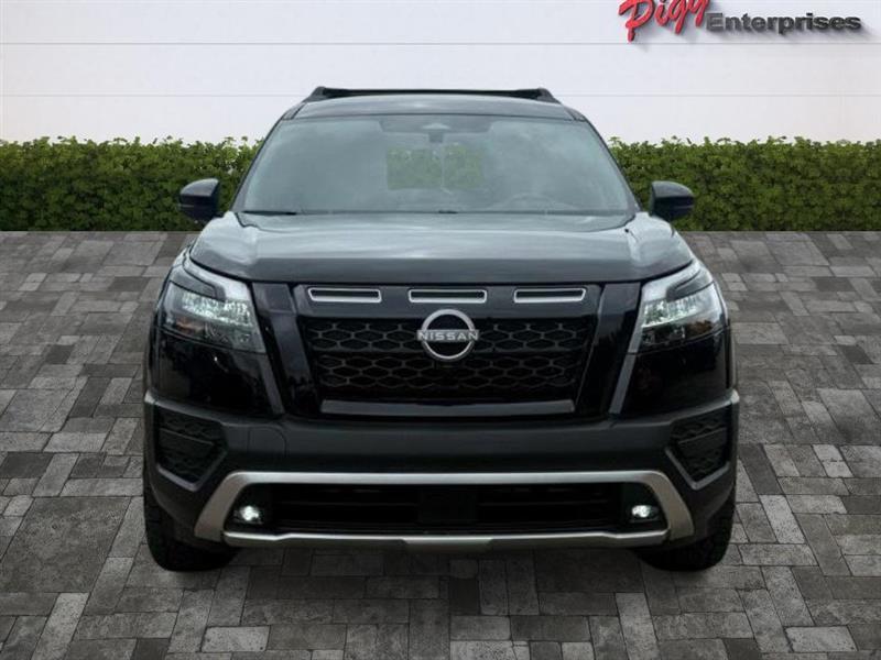Nissan Pathfinder  2025