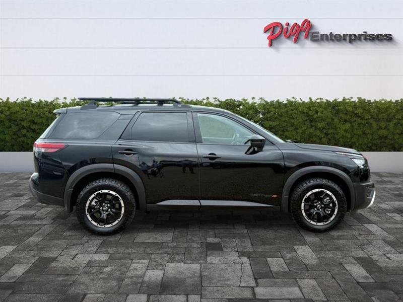 Nissan Pathfinder  2025