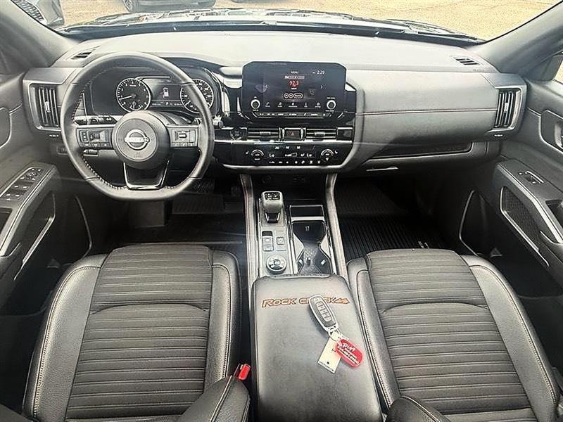 Nissan Pathfinder  2025