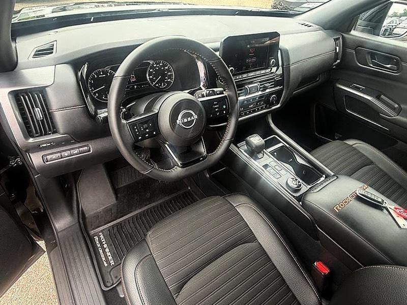 Nissan Pathfinder  2025