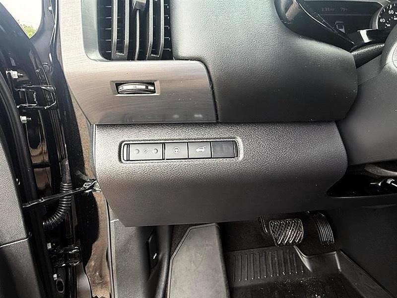 Nissan Pathfinder  2025