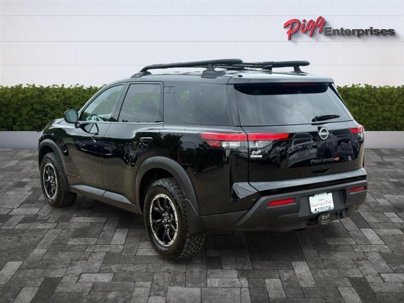Nissan Pathfinder  2025