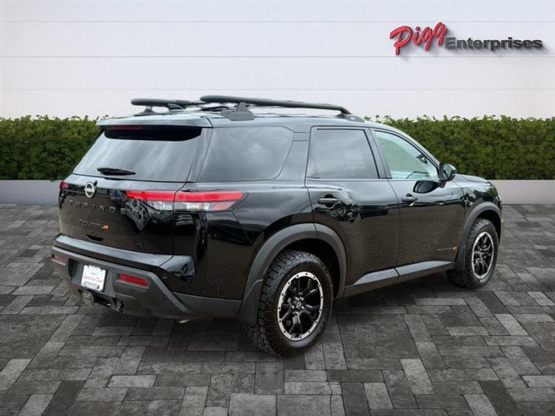 Nissan Pathfinder  2025