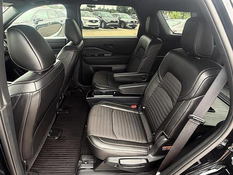 Nissan Pathfinder  2025