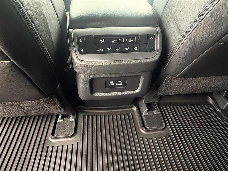 Nissan Pathfinder  2025