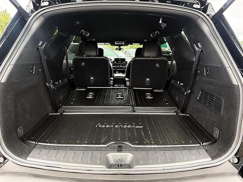 Nissan Pathfinder  2025