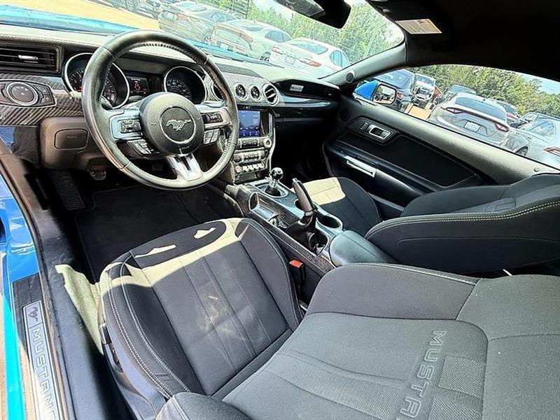 Ford Mustang  2022