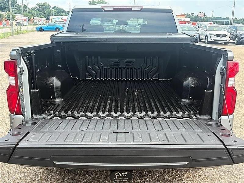 Chevrolet Silverado 1500  2025