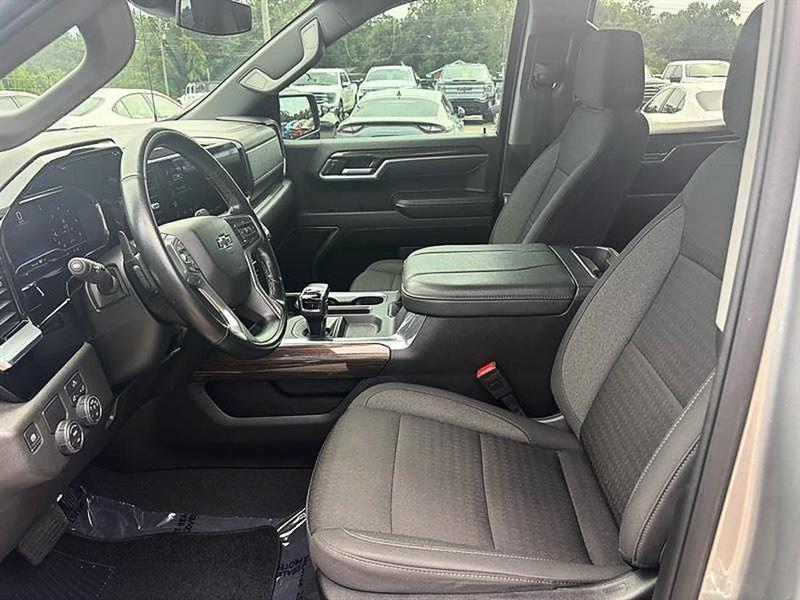 Chevrolet Silverado 1500  2025