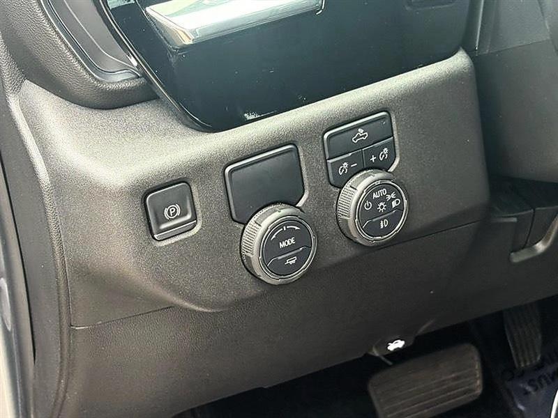 Chevrolet Silverado 1500  2025