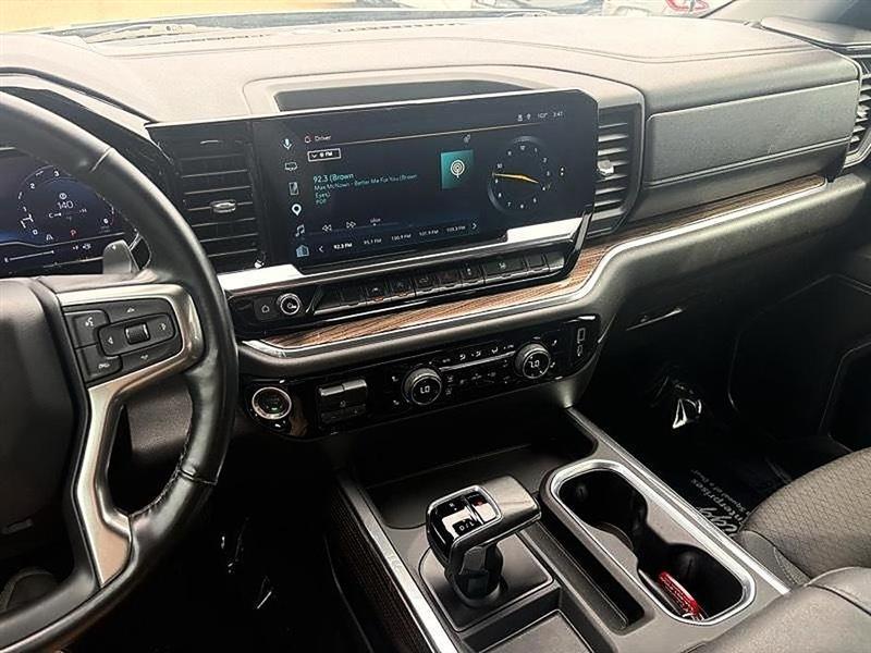 Chevrolet Silverado 1500  2025