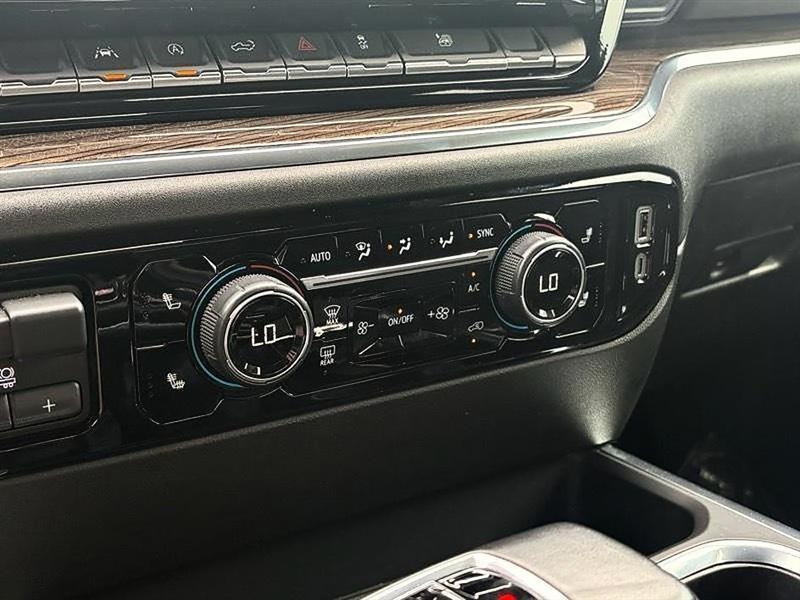 Chevrolet Silverado 1500  2025