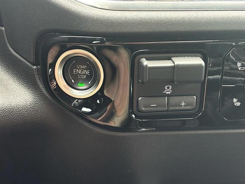 Chevrolet Silverado 1500  2025