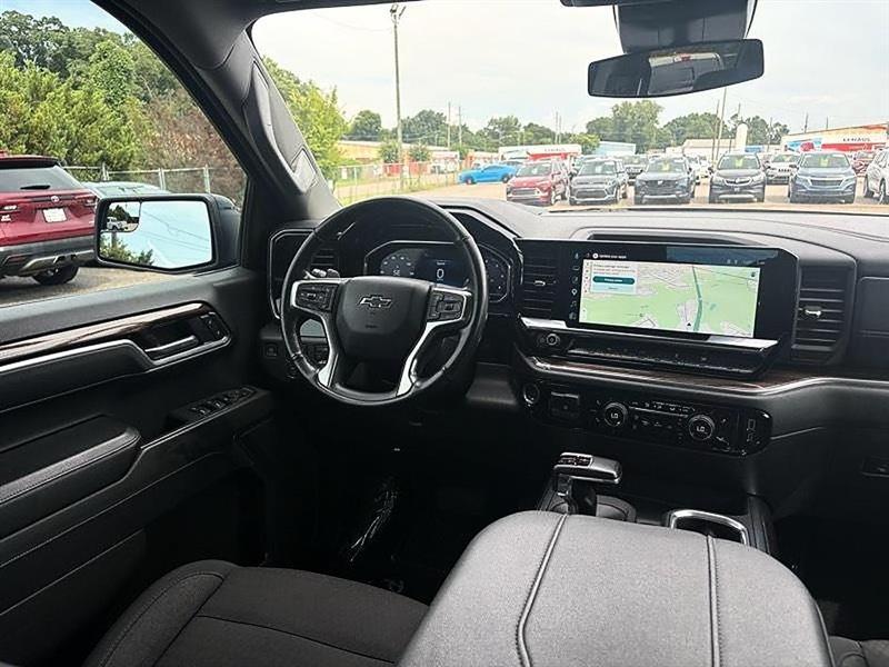 Chevrolet Silverado 1500  2025