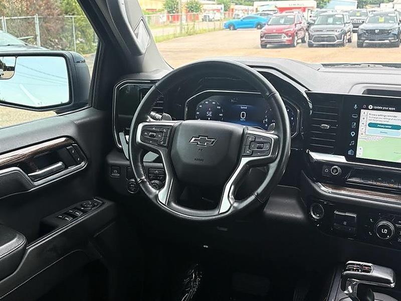 Chevrolet Silverado 1500  2025