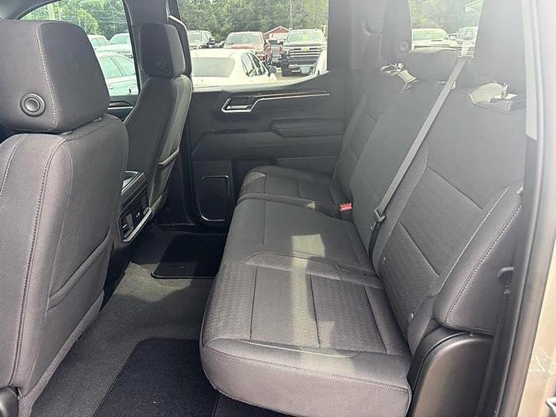 Chevrolet Silverado 1500  2025
