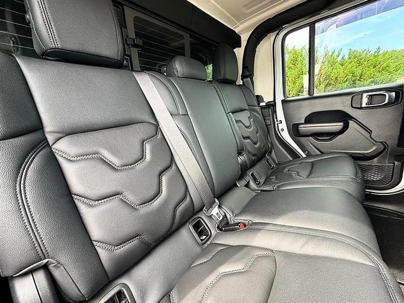 Jeep Gladiator  2021