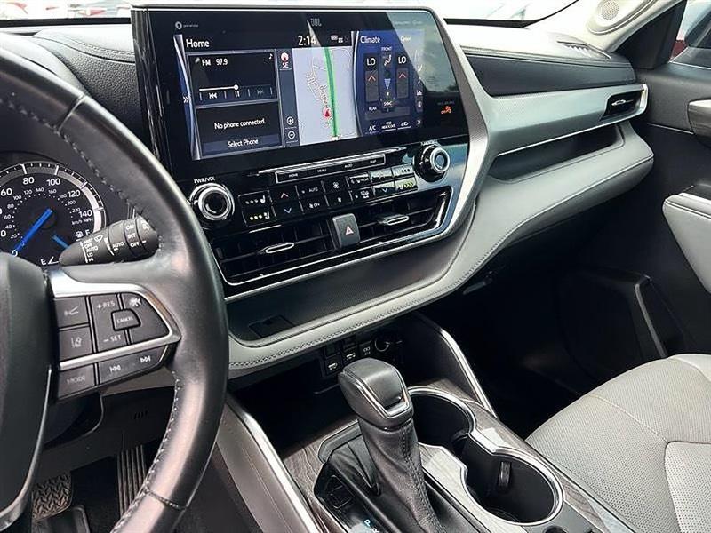 Toyota Highlander  2021