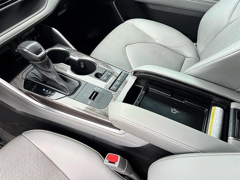Toyota Highlander  2021