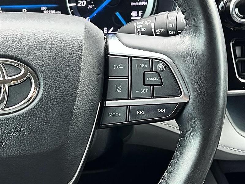 Toyota Highlander  2021
