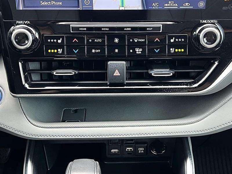 Toyota Highlander  2021