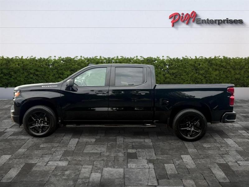 Chevrolet Silverado 1500  2025