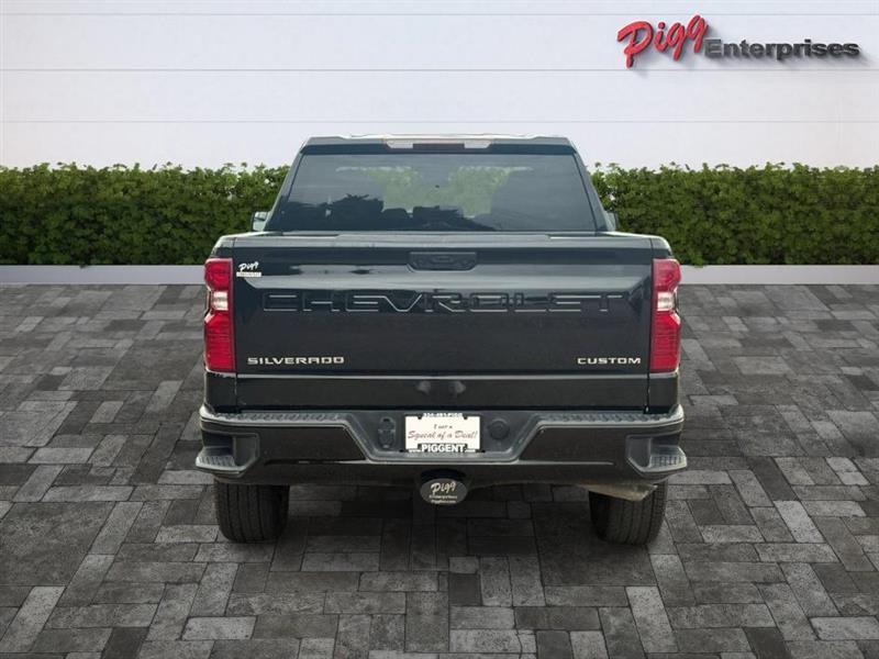 Chevrolet Silverado 1500  2025