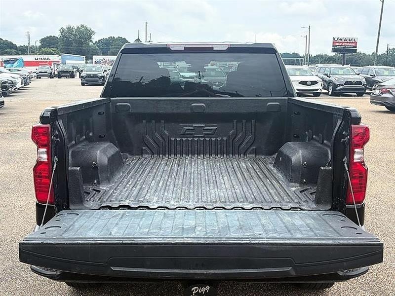 Chevrolet Silverado 1500  2025
