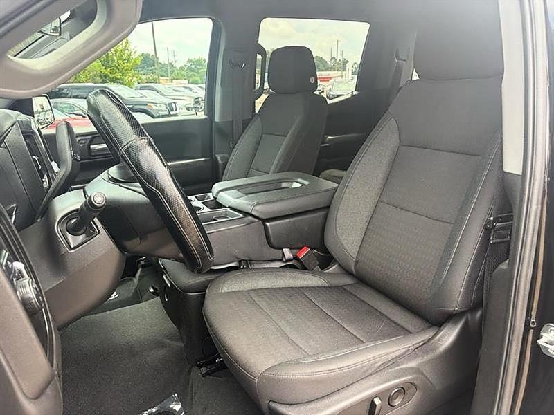 Chevrolet Silverado 1500  2025
