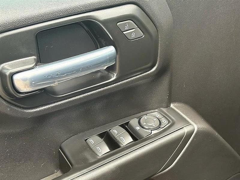Chevrolet Silverado 1500  2025