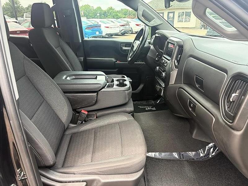 Chevrolet Silverado 1500  2025