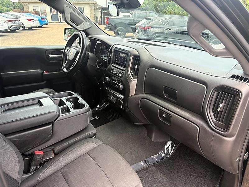Chevrolet Silverado 1500  2025