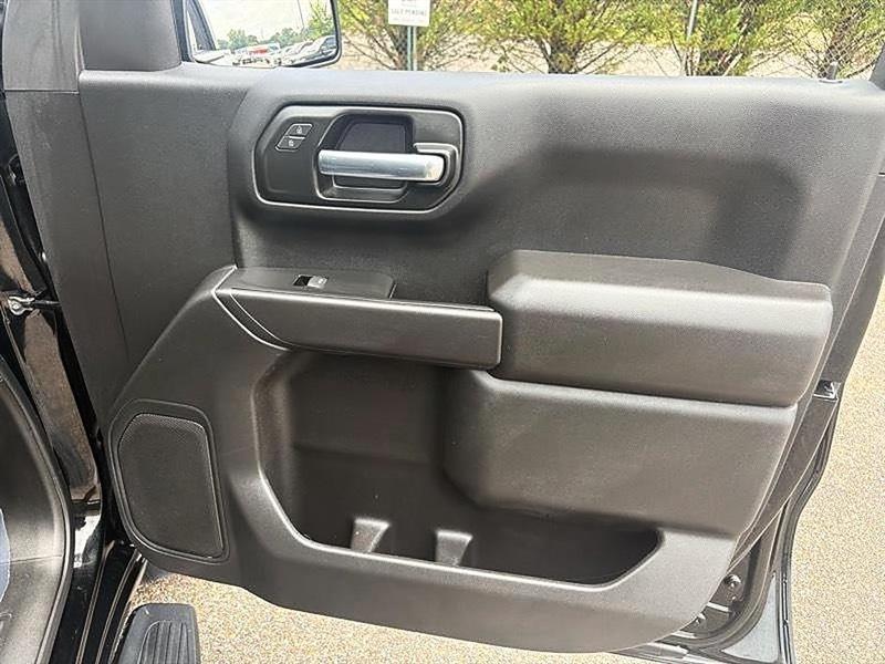 Chevrolet Silverado 1500  2025
