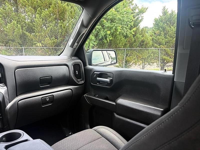 Chevrolet Silverado 1500  2025