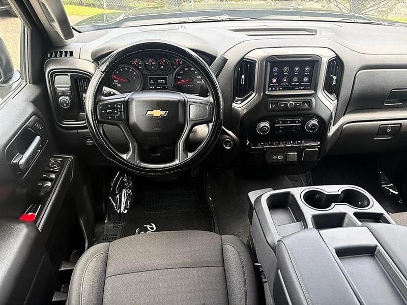 Chevrolet Silverado 1500  2025