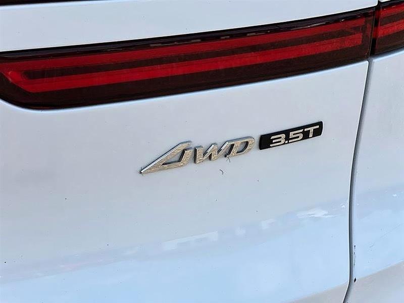 Genesis GV70  2025