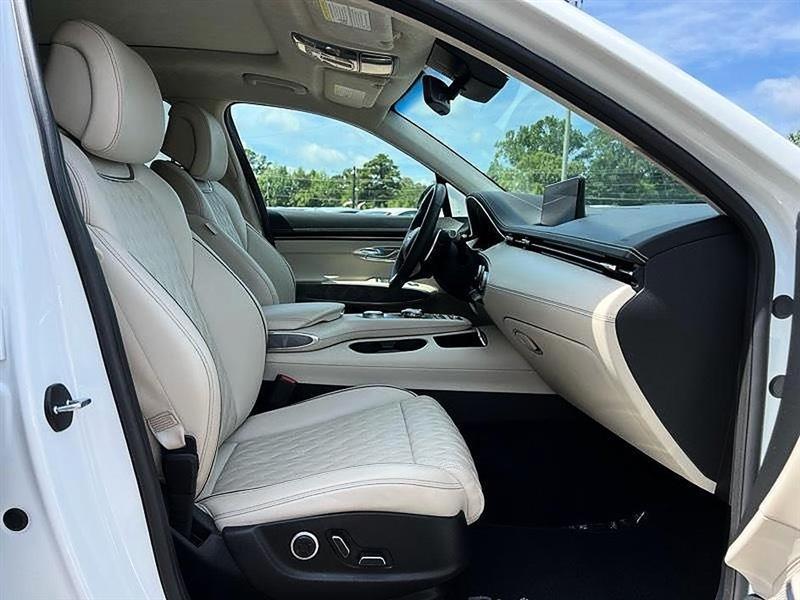 Genesis GV70  2025