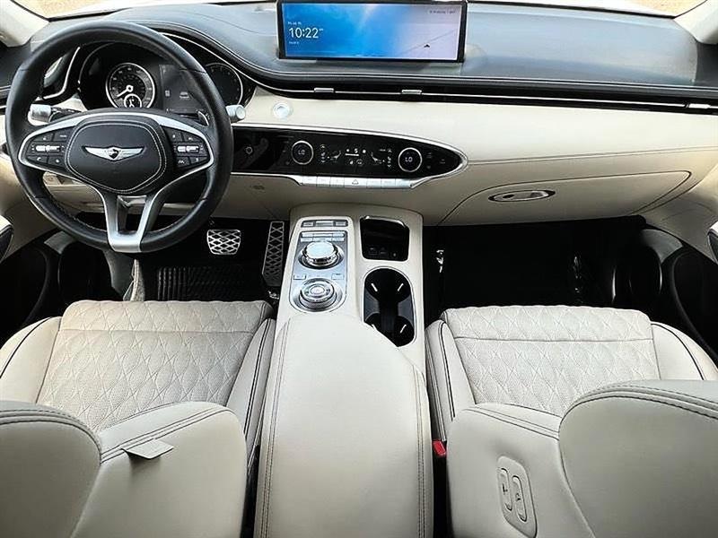 Genesis GV70  2025