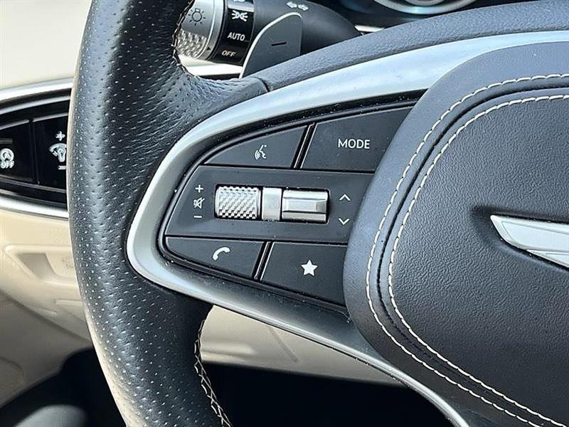Genesis GV70  2025