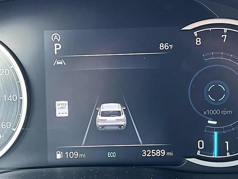 Genesis GV70  2025